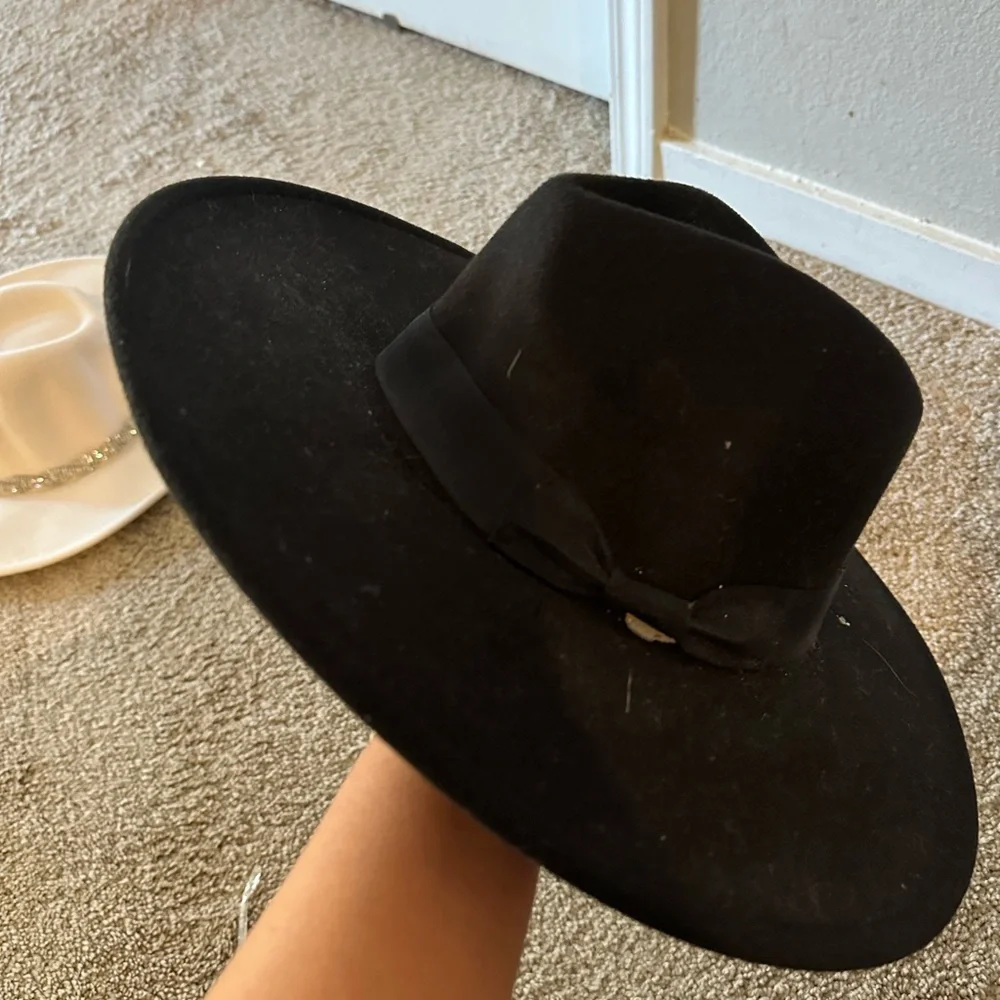 Hat - Picture 1 of 3